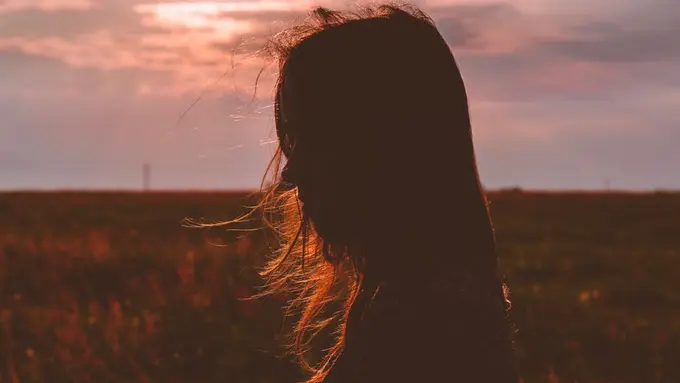 [Bintang] Meski Kadang Mengintimidasi, 4 Zodiak Ini Aslinya Romantis Kok!