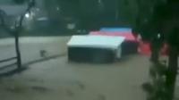 Video detik-detik banjir bandang menghanyutkan tenda pengungsi korban gempa Cianjur beredar di media sosial. (Liputan6.com/ Dok. Ist @Infojawabarat)