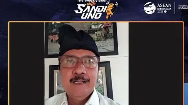 Gubernur Wayan Koster Tetap Larang Pendakian Gunung, Bagaimana Nasib 186 Pemandu Wisata Gunung di Bali?