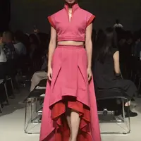 Brand fashion lokal yaitu (X) S.M.L hadir pada Rakuten Fashion Week SS2024 (Foto: Official Release (X) S.M.L)