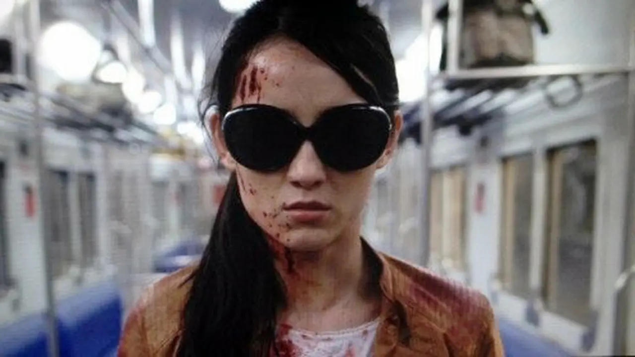 Image Seksi Julie Estelle Sirna Karena Film The Raid 2: Berandal