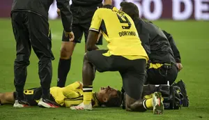 Bintang Muda Dortmund, Konstantinos Karetsas, Dilarikan ke Rumah Sakit setelah Pingsan di Lapangan