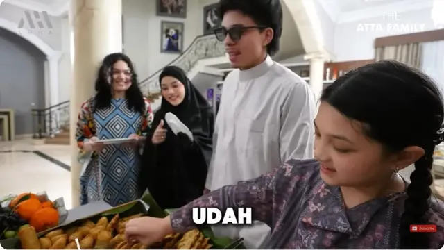 6 Potret Keakraban Amora Lemos dan Arsy saat Buka Puasa di Rumah Krisdayanti