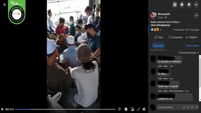 Gambar Tangkapan Layar Video yang Diklaim Warga Bekasi Ditangkap karena Ingin Menjalankan Salat Idul Adha (sumber: Facebook).