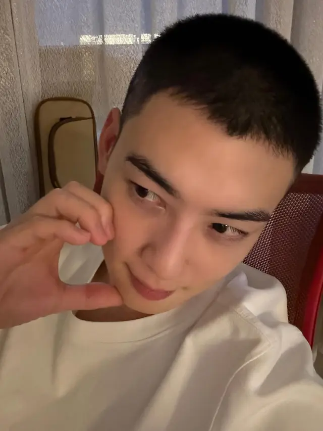 Cha Eun Woo jelang Wamil. (Instagram/ eunwo.o_c)