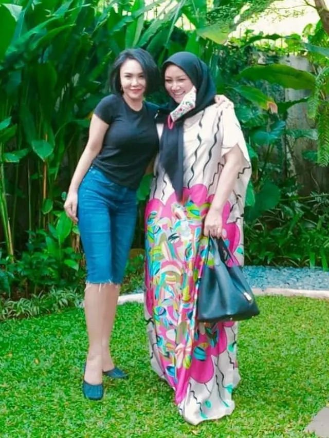Yuni Shara, bersama 8131 relawan kampanye WCD Indonesia, bersatu untuk mengampanyekan Indonesia bersih dari sampah (ist)