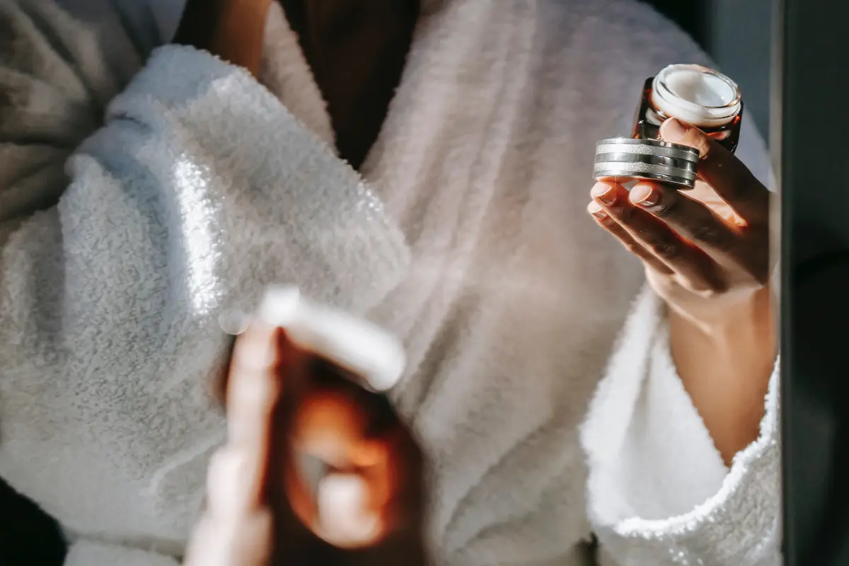 Jangan Asal Menggunakan Kosmetik yang Mengandung Hidrokuinon, Simak Aturan Pakainya!