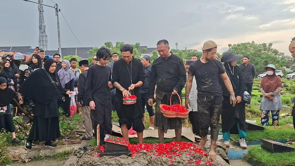 Anji Manji Rela Kurangi Jadwal Manggung Demi Rawat Ibu, Ungkap Rencana yang Batal Terlaksana