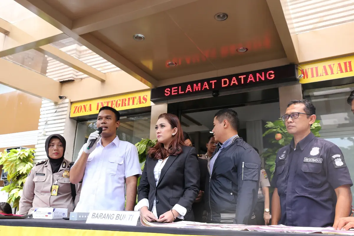[Bintang] Nafa Urbach