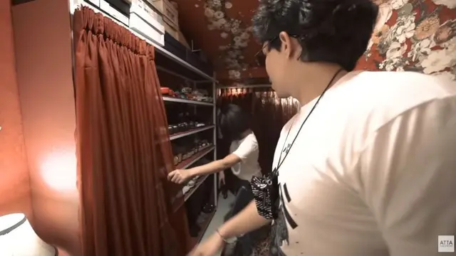 Gudang Rumah Yuni Shara