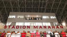 Presiden Indonesia, Joko Widodo, saat meresmikan Stadion Manahan, Solo, Jawa Tengah, Sabtu (15/2/2020). Stadion tersebut merupakan salah satu calon veneu di Piala Dunia U-20 2021 di Indonesia. (Dokumentasi PSSI)