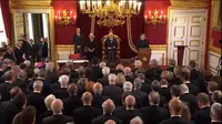 Prajurit Tembakkan Meriam di Tower of London Sambut Proklamasi Raja Charles III