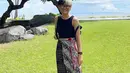 Kali ini, ia tampak makin tomboi dengan rambut super pendek dan warna nyentrik. Meski terlihat lebih tomboi, pesona menawan Aci Resti tak memudar sedikit pun. Ada pula yang memujinya tampak makin keren dengan rambut super pendek dan dua warna. (Liputan6.com/IG/@aciresti)