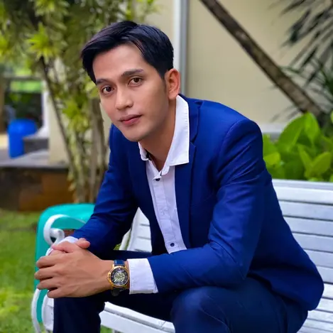 5 Potret Kedekatan Ilyas Bachtiar Dan Hanna Kirana Pemeran Suara Hati Istri Indosiar News Entertainment Fimela Com