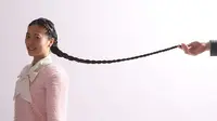 Siswi Satu Sekolah Potong Rambut demi Pasien Kanker