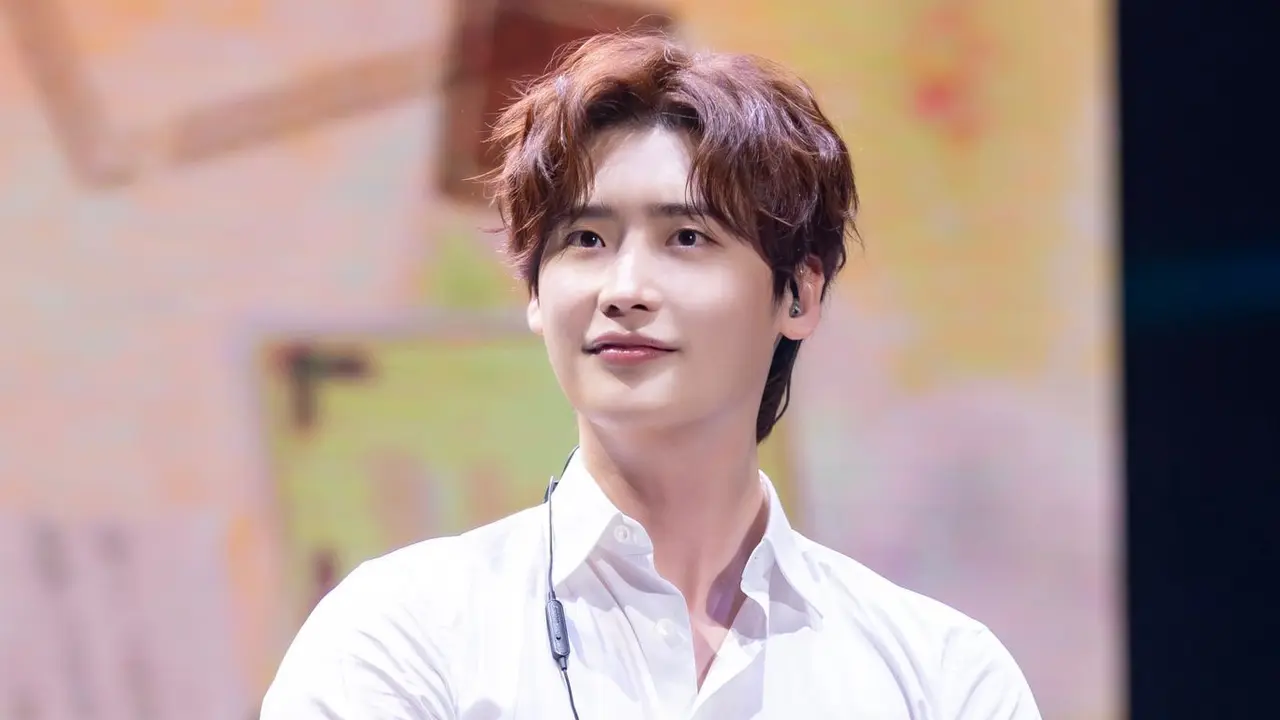 Lee Jong Suk