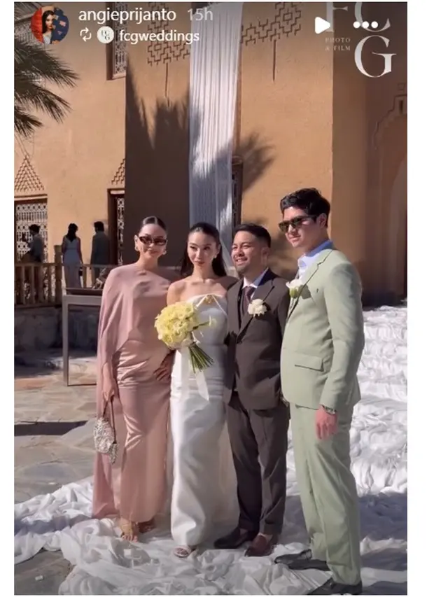 9 Potret Artis Jadi Bridesmaid & Groomsmen Pernikahan Ranggaz Laksmana di Maroko