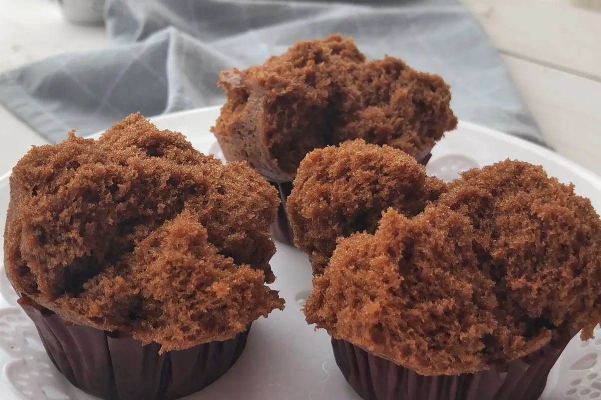 bolu coklat mekar