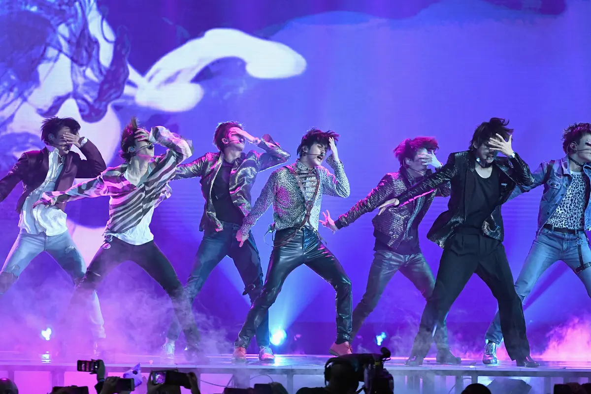 [Bintang] Pakai Gucci, BTS Dibilang Seperti Gay