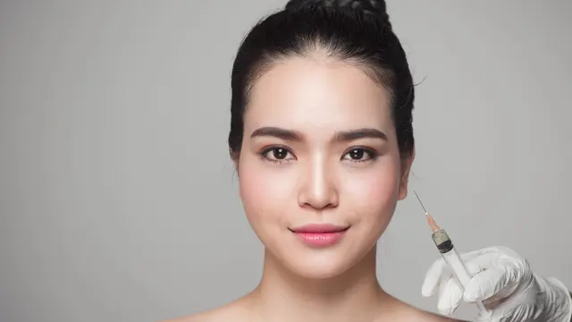 Bye Aging, Hello Glowing! Face Injection Jadi Rahasia Kulit Kencang Tanpa Ribet