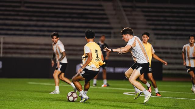 Foto: Dewa United Matangkan Persiapan Jelang Laga Melawan Manila Digger di AFC Challenge League