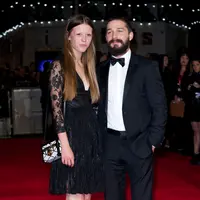 Shia LaBeouf dan Mia Goth (Bintang/EPA)