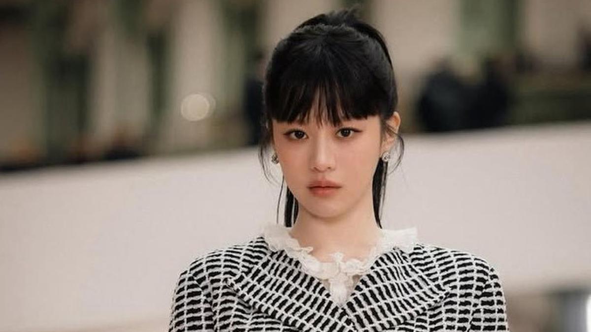 8 OOTD Human Chanel Go Youn Jung Pemeran Oh Yi Young di Drakor Resident Playbook