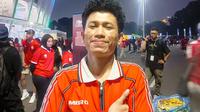 Arfan, pendukung Timnas Indonesia yang datang jauh-jauh dari Yogyakarta. (Bola.com/Rayhan Nur Hakim)