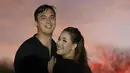 <p>Lady juga kembali menulis kalimat romantis untuk suaminya. Dia terlihat begitu mencintai dan mengagumi Rendy, "Melihat senyuman kamu adalah hal terindah yang tak pernah berhenti membuatku bersyukur dan tersenyum. Bersama kamu, aku mengerti arti kebahagiaan sederhana yang mendalam." (Foto: Instagram/ ladynayoan)</p>
