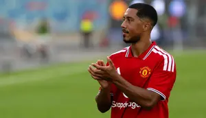 26 Menit Youri Tielemans di MU Beri Sinyal Menjanjikan