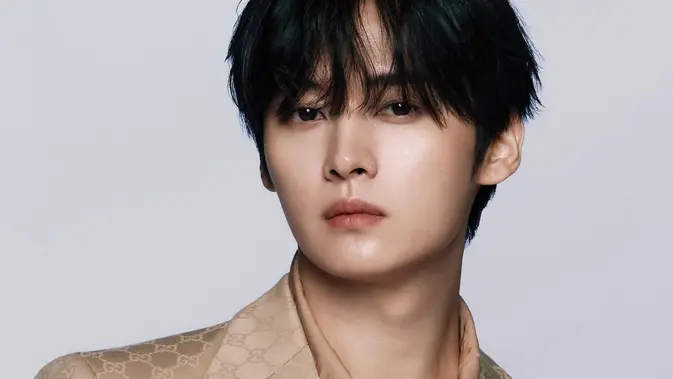 Lee Know Stray Kids: Ikon Global Gucci, Peran Gemilang!