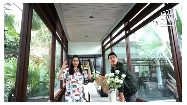 10 Potret Rumah Mewah Momo Geisha, Ada Chef Pribadi Hingga Danau di Halaman