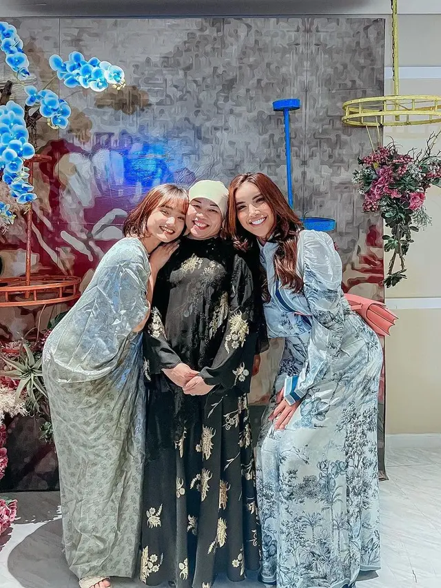 Anang Hermansyah dan Ashanty menggelar acara buka puasa bersama (Foto: Instagram @millencyrus)