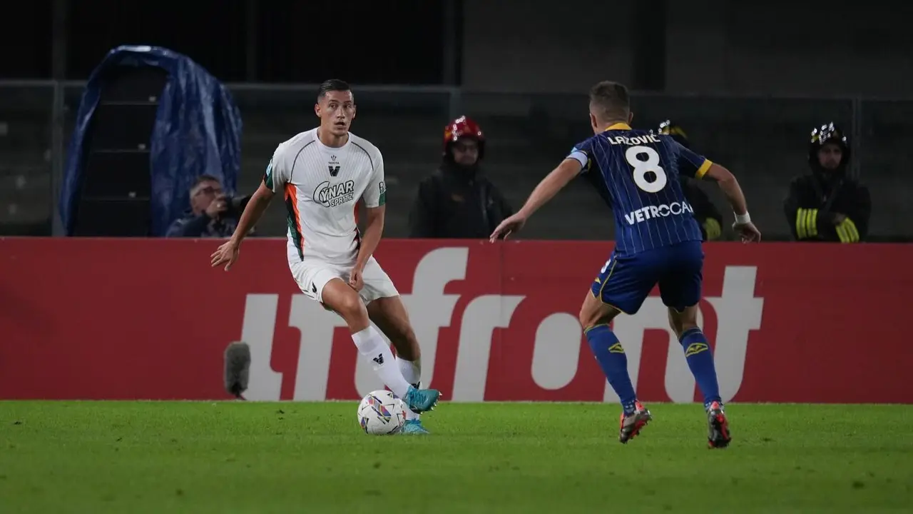 Jay Idzes - Venezia di Serie A 2024/2025