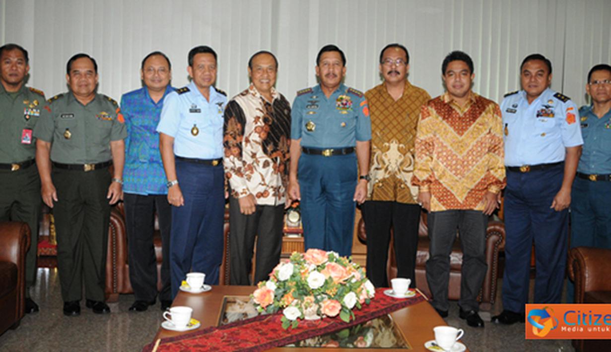 Citizen6, Cilangkap: Kunjungan ini dalam rangka silaturahmi dan rencana pelaksanaan Hari Raya Nyepi yang akan diselenggarakan di Mabes TNI Cilangkap. (Pengirim: Badarudin Bakri)