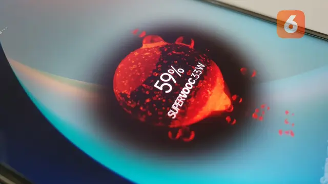 Pengisian daya realme 10 Pro 5G Coca-Cola Edition