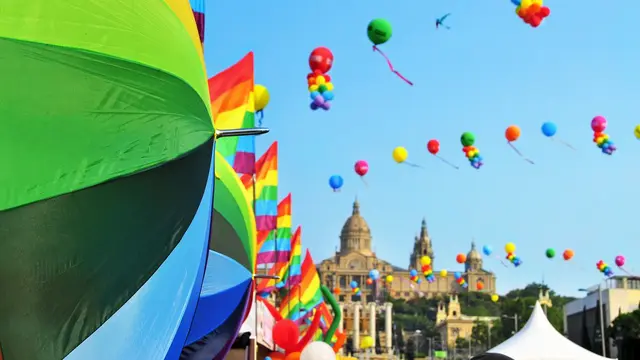 [Reservasi] Bendera Warna Warni di Spanyol