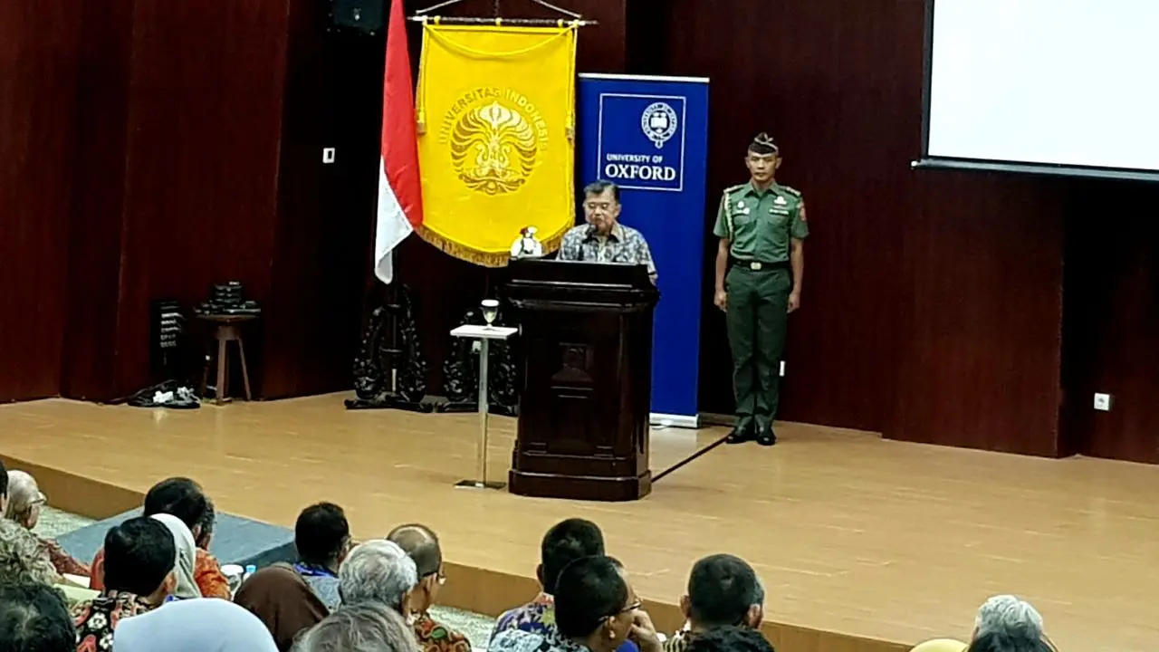 Jusuf Kalla memberi sambutan di acara Simposium soal ASEAN (Merdeka.com/Intan Umbari Prihatin)