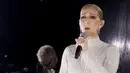 Menariknya, gaun ini membutuhkan waktu lebih dari 1.000 jam untuk dibuat dan dirancang oleh Maria Grazia Chiuri sendiri. [Foto: Instagram/celinedion]