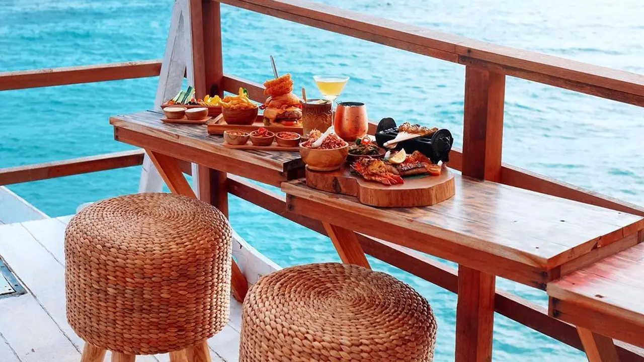 Minoo Beach Club