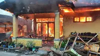 Kebakaran di Lapai, Kota Padang, selasa (21/9/2021). (Liputan6.com/ ist)