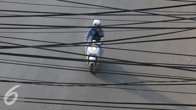 20160713-Kabel Semrawut-Jakarta- Immanuel Antonius