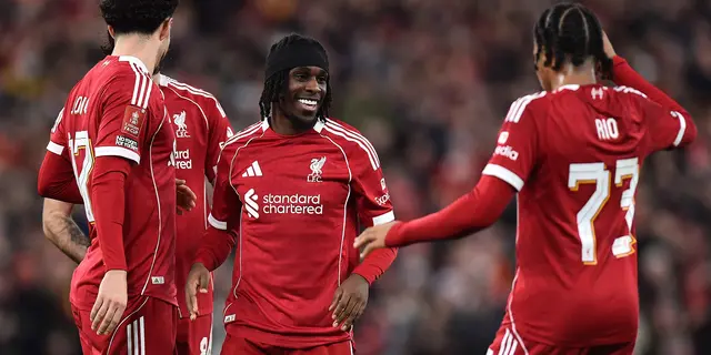 Liverpool Tumbang dari Leeds, Iraola Pastikan Cedera Jeremie Frimpong Tidak Serius