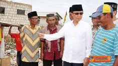 Citizen6, Muara Angke: Sebelumnya kampung nelayan ini dilalap sijagao merah.Musibah besar ini juga telah menghabiskan 76 bangunan yang menimpa 91 Kepala Keluarga. (Pengirim: Efrimal Bahri)