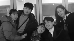 Unggahan Jung Kyung Ho di balik layar drakor Crash Course in Romance. (Instagram/ jstar_allallj)