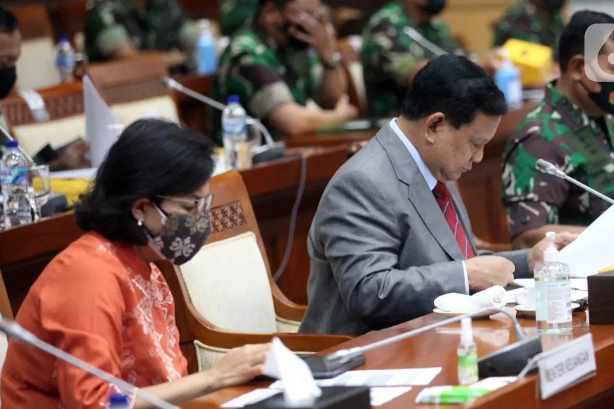 FOTO: Menhan - Menkeu Minta Persetujuan Komisi I Jual KRI Teluk Mandar dan Penyu