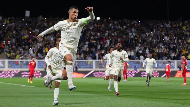 Foto: Lagi! Cristiano Ronaldo Cetak Hattrick untuk Kemenangan Al Nassr, Tembus Empat Besar Top Skor Sementara Liga Pro Arab Saudi