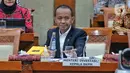 Menteri Investasi/Kepala Badan Koordinasi Penanaman Modal (BKPM) Bahlil Lahadalia saat rapat kerja dengan Komisi VI DPR di Jakarta, Rabu (14/12/2022). Rapat tersebut membahas kinerja Kementerian Investasi/BKPM dan target investasi sampai Desember 2022. (Liputan6.com/Angga Yuniar)