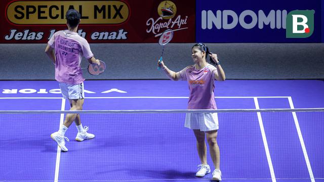 Foto: Debut Manis Felisha dan Jafar di Indonesia Open 2025, Menang Dua Gim Langsung