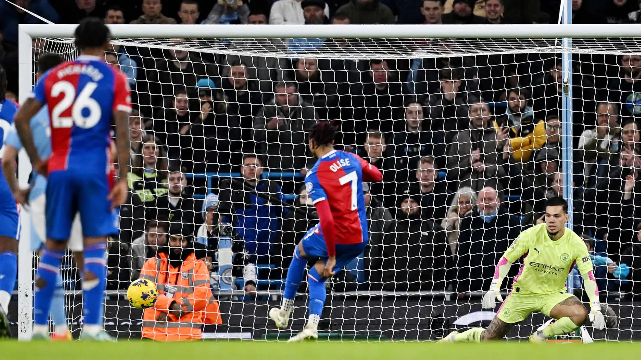 Foto: Reaksi Pemain Manchester City Setelah Kemenangan di Depan Mata Buyar Karena Penalti